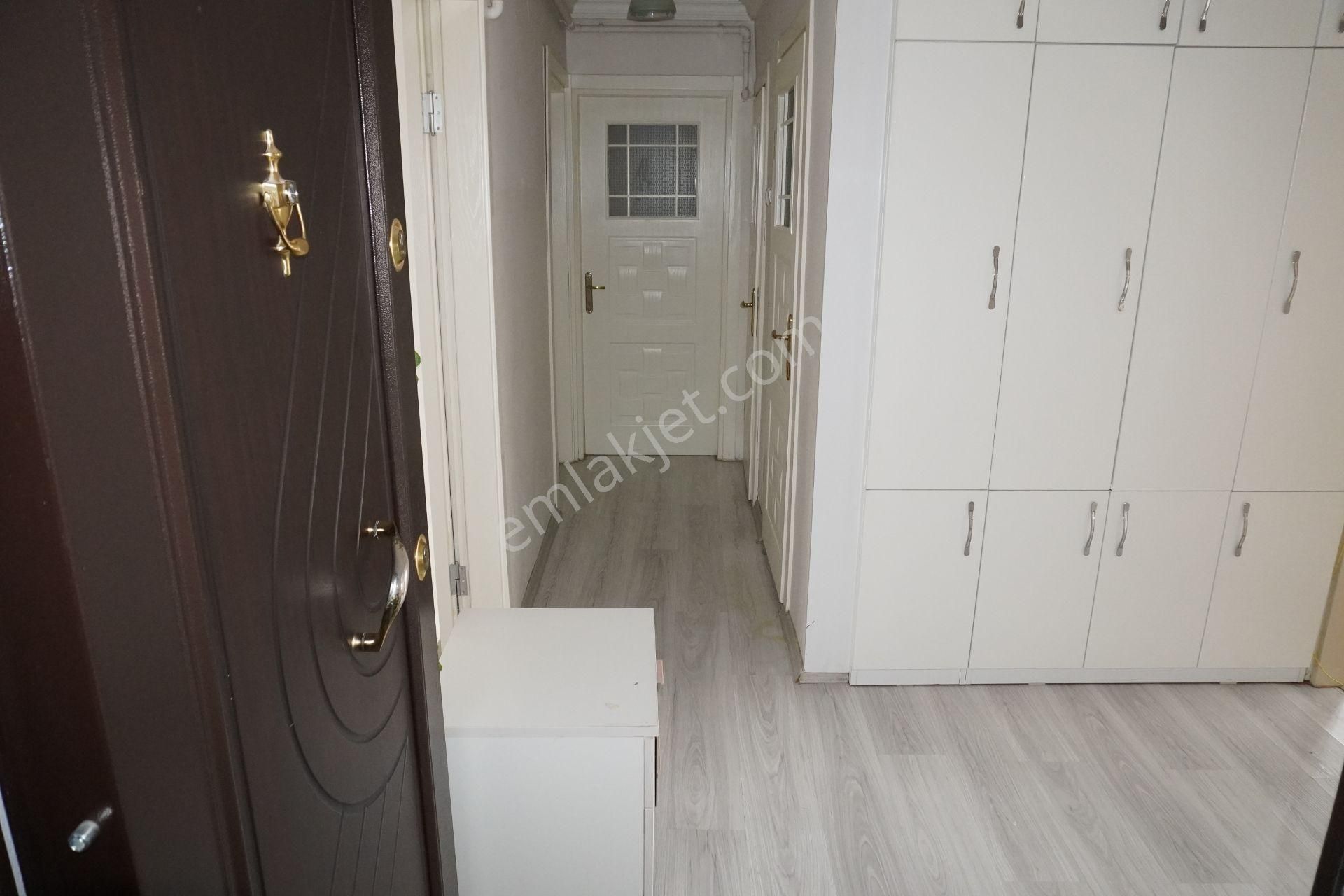 Çiğli Egekentte Kısmı Eşyalı Daire Asansörlü Arakat - Görsel 17