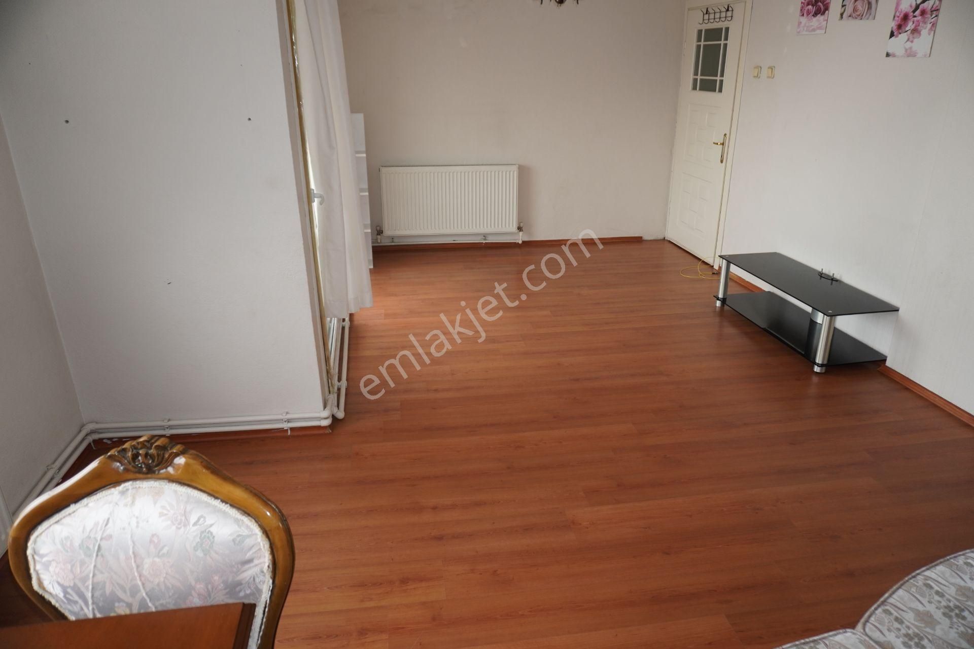 Çiğli Egekentte Kısmı Eşyalı Daire Asansörlü Arakat - Görsel 10