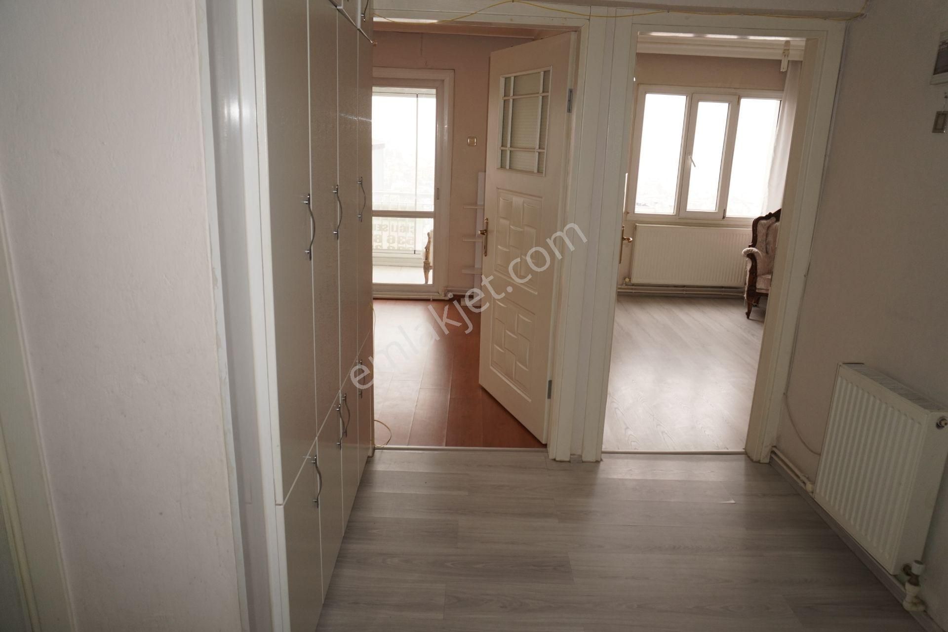 Çiğli Egekentte Kısmı Eşyalı Daire Asansörlü Arakat - Görsel 16