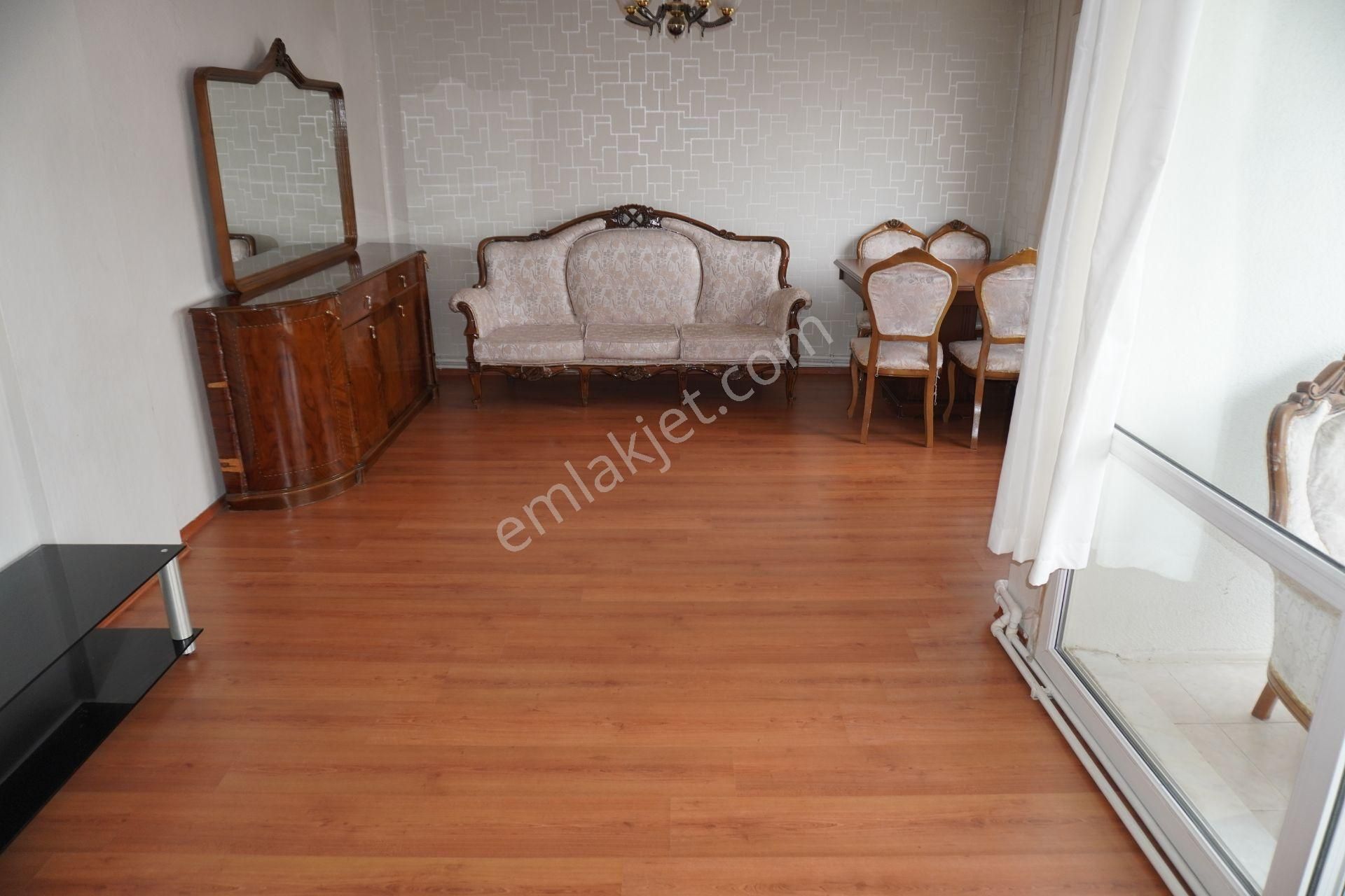 Çiğli Egekentte Kısmı Eşyalı Daire Asansörlü Arakat - Görsel 7