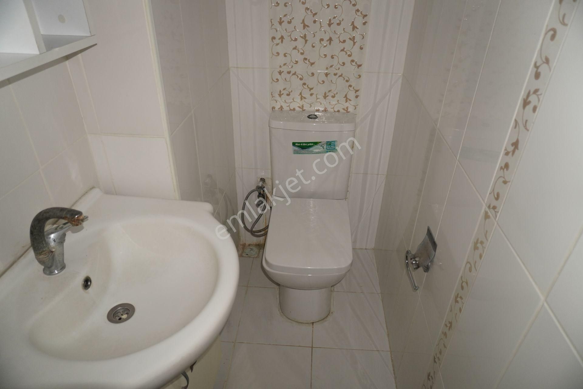 Çiğli Egekentte Kısmı Eşyalı Daire Asansörlü Arakat - Görsel 12