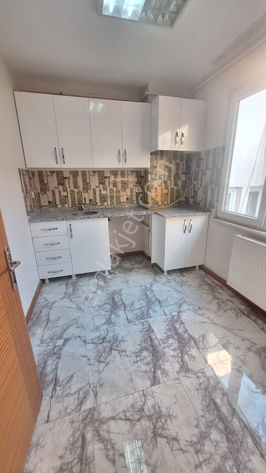 Esenyurt İncirtepe Mah Kiralık Daire Tabelada Yeni Bina - Görsel 3