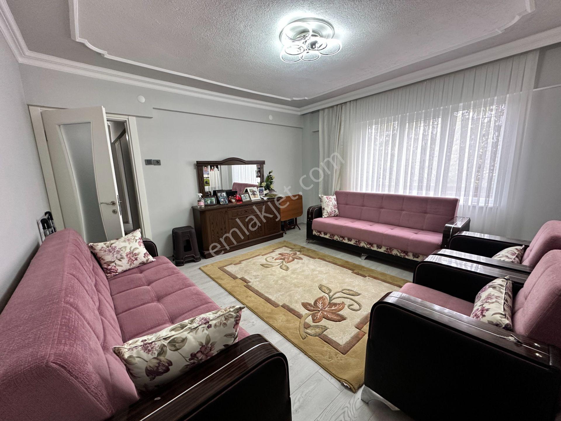 ▀▄mera Emlaktan Hekimzade Mh. Geniş Bahçeli 3+1 130m2 Daire - Görsel 2