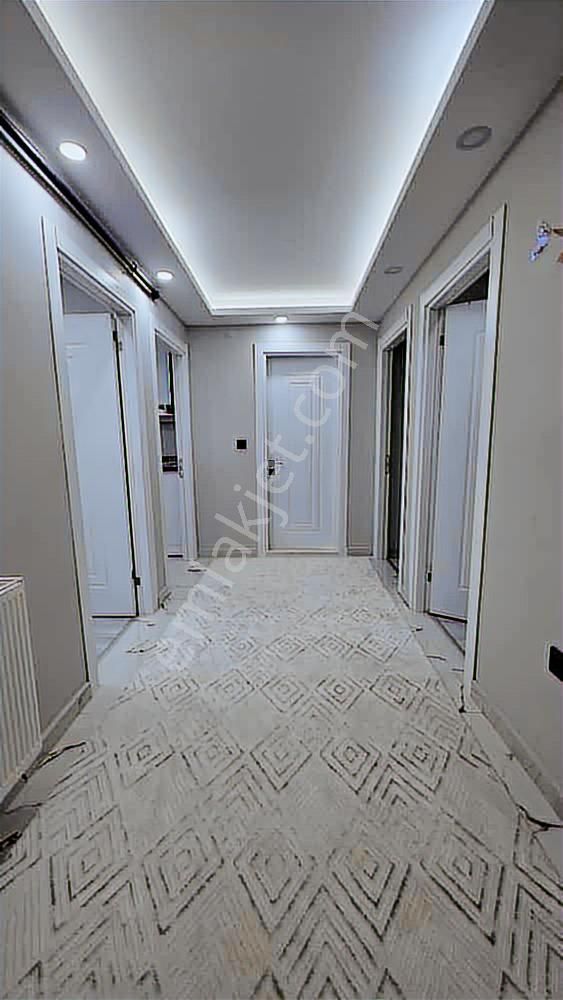 Gülyakada Bahçeli Müstakil Ev 2 Ayrı Daire (2+1 Ve3+1) - Görsel 6