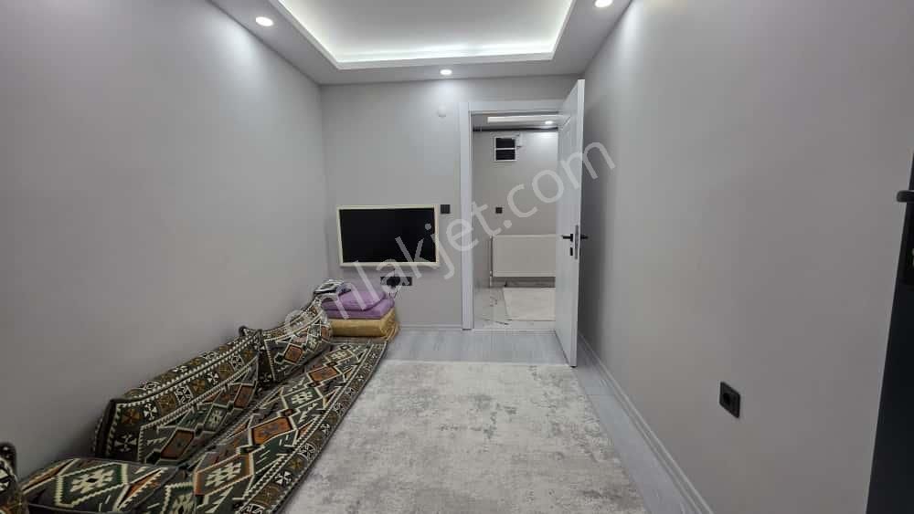 Gülyakada Bahçeli Müstakil Ev 2 Ayrı Daire (2+1 Ve3+1) - Görsel 7