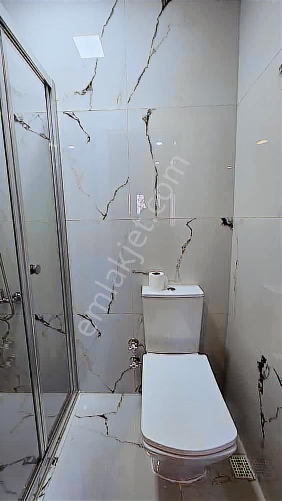 Gülyakada Bahçeli Müstakil Ev 2 Ayrı Daire (2+1 Ve3+1) - Görsel 30