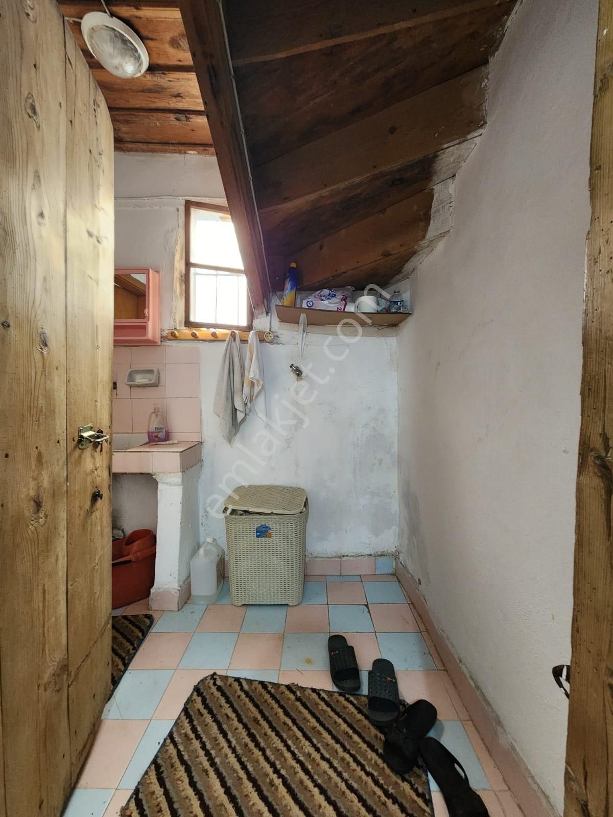 Karabük Safranbolu Babasultan Mahallesinde Satılık 2 Katlı Tarihi Konak Ve Bahçesi, - Görsel 7