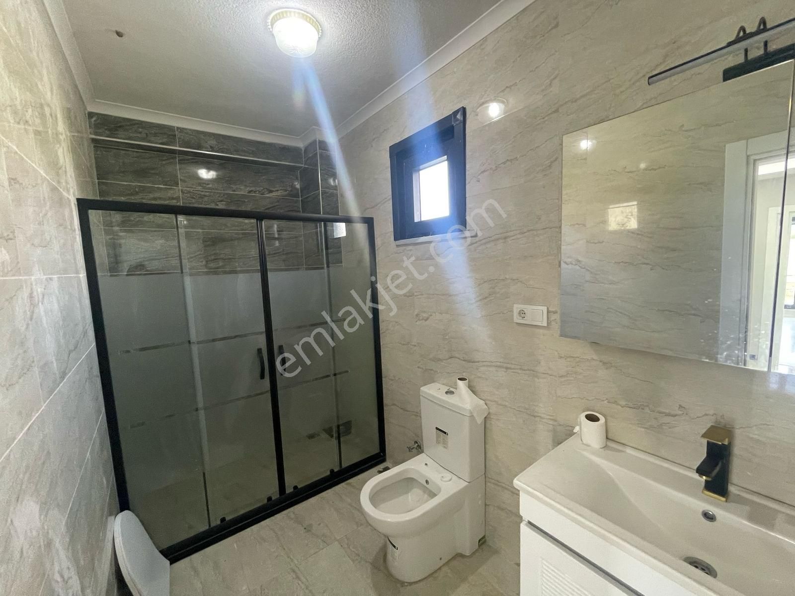 Silivri Gümüşyaka'da Deniz Manzaralı Müstakil Villa - Görsel 27