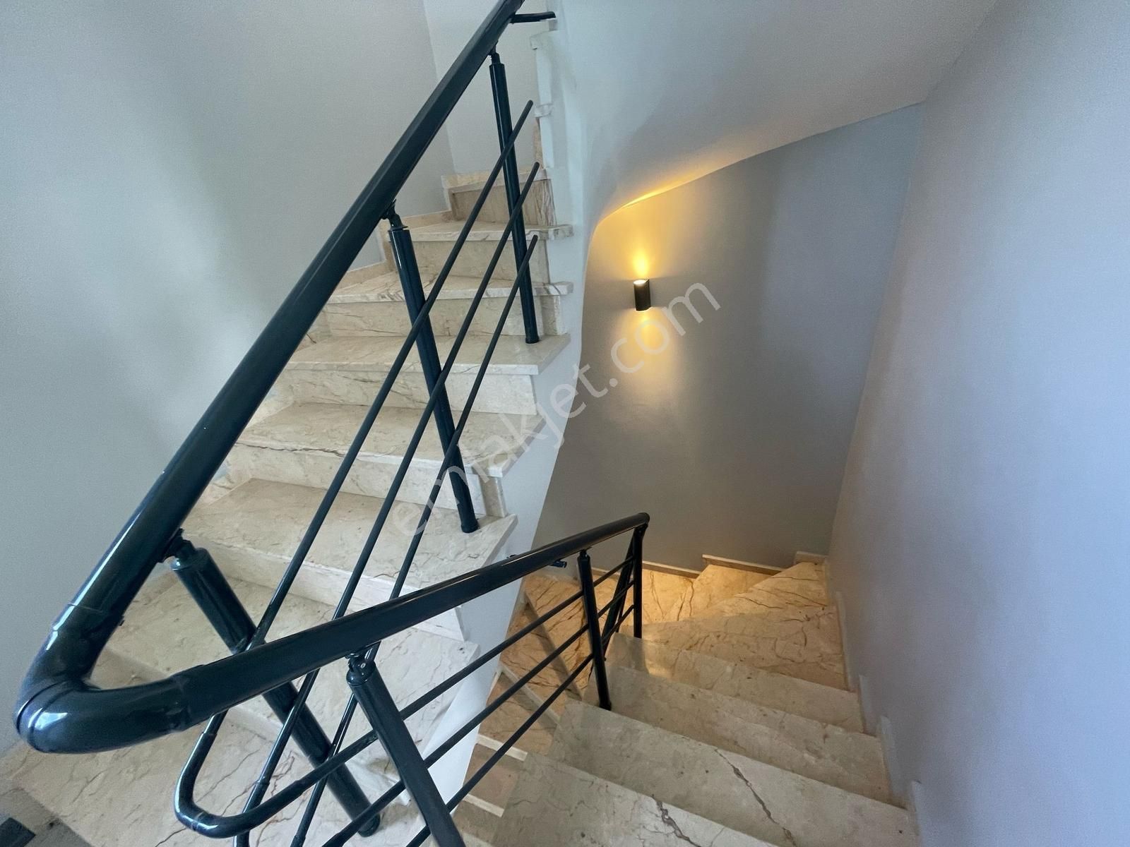 Silivri Gümüşyaka'da Deniz Manzaralı Müstakil Villa - Görsel 24