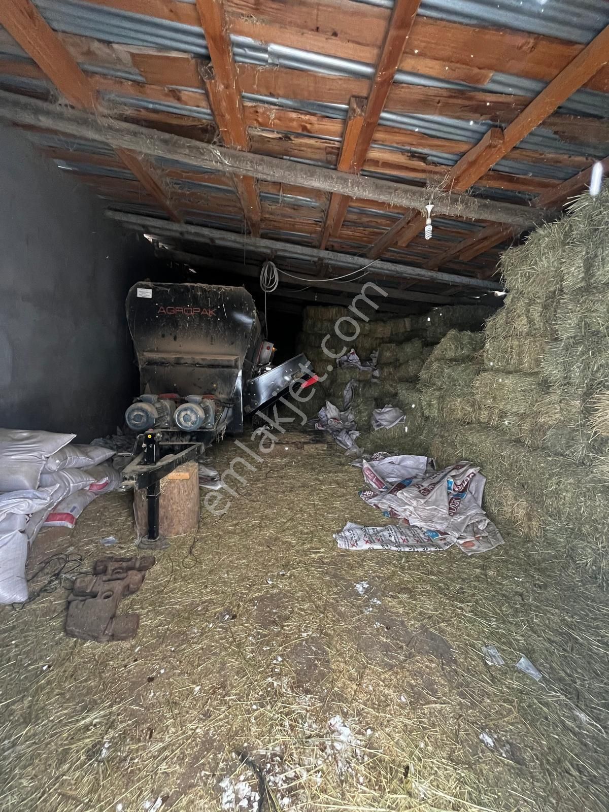 Demir Emlak Gayrimenkulden Karacaören De Satılık Çiftlik - Görsel 8