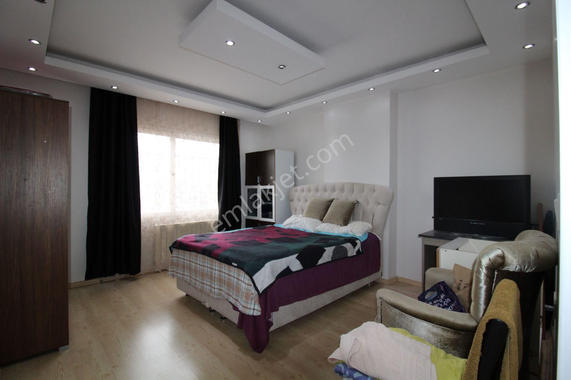 Aslan'dan Cepheleri Açık Merkezi Konumda Acil Satılık 3+1 - Görsel 10