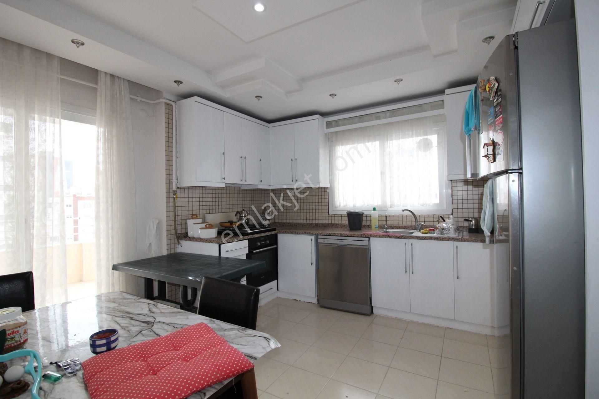 Aslan'dan Cepheleri Açık Merkezi Konumda Acil Satılık 3+1 - Görsel 2