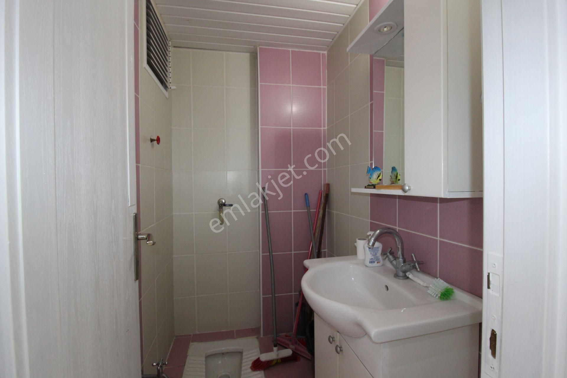 Aslan'dan Cepheleri Açık Merkezi Konumda Acil Satılık 3+1 - Görsel 15