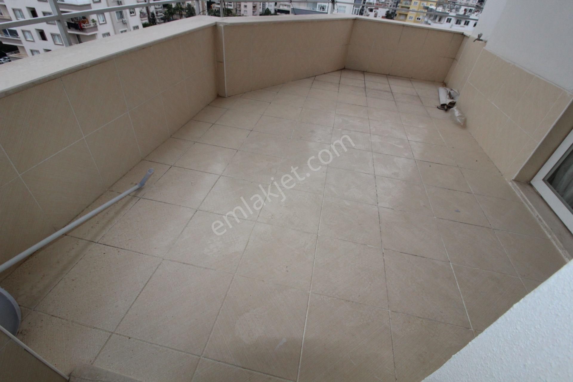 Aslan'dan Cepheleri Açık Merkezi Konumda Acil Satılık 3+1 - Görsel 9