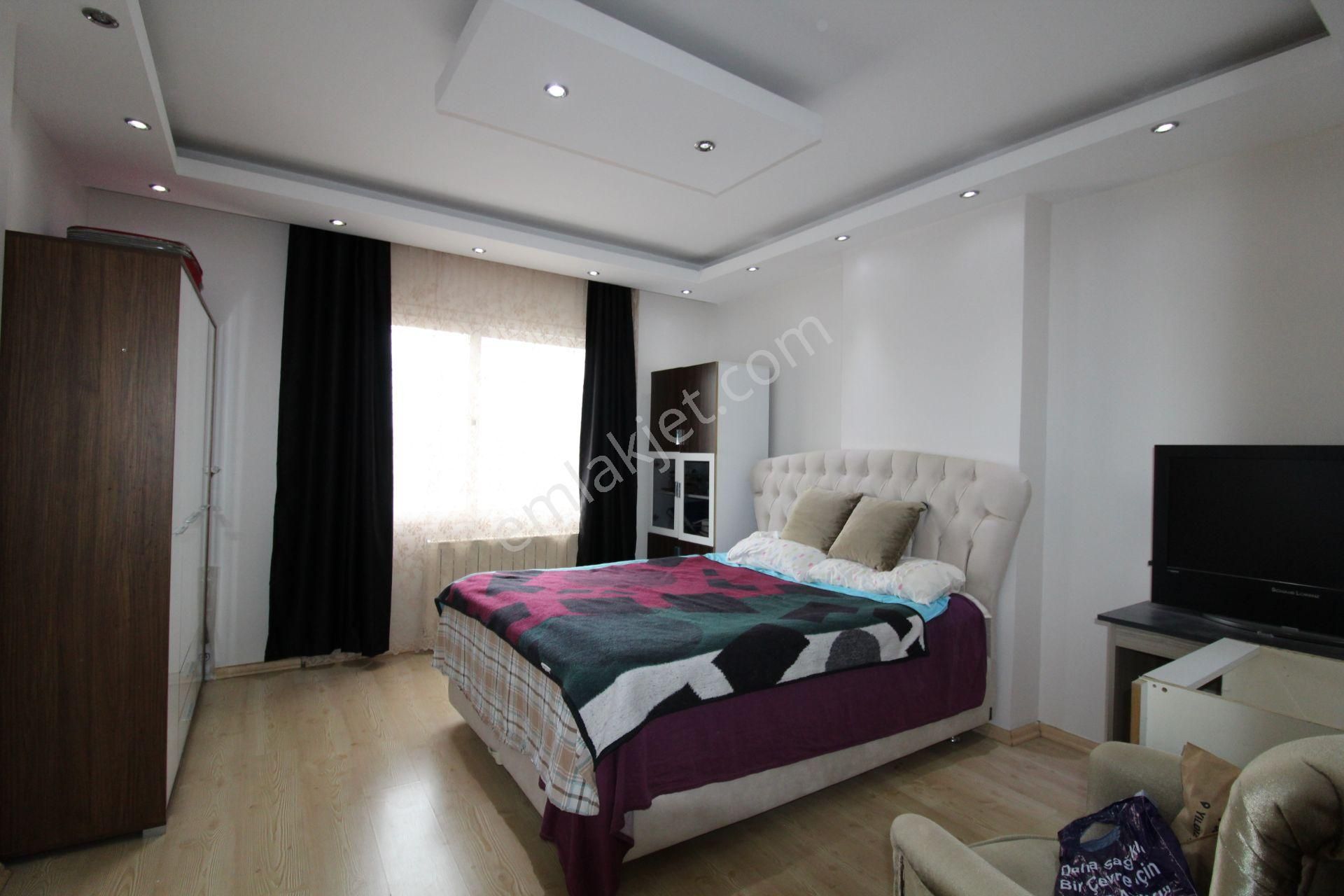 Aslan'dan Cepheleri Açık Merkezi Konumda Acil Satılık 3+1 - Görsel 11