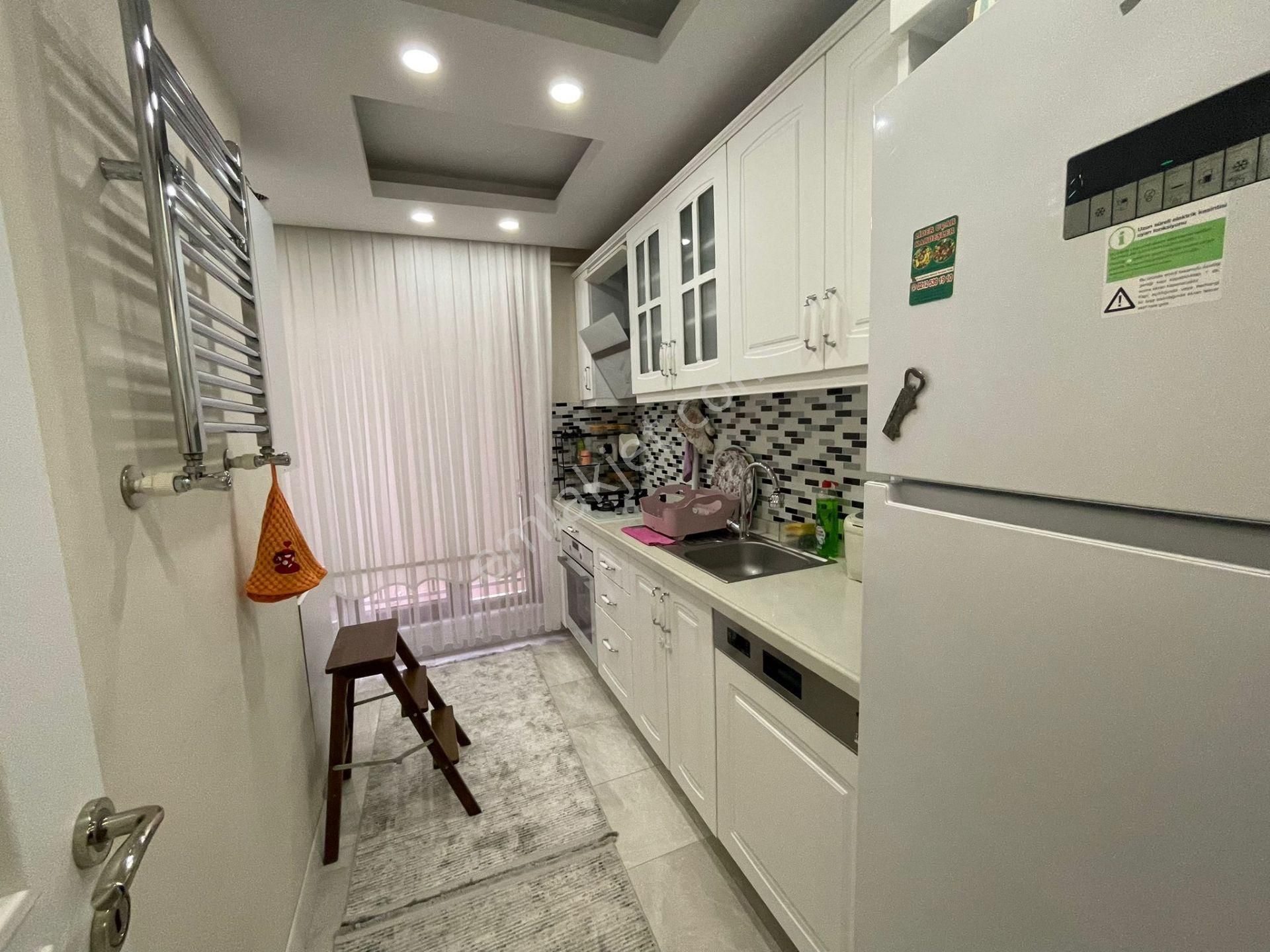 Bahçelievler Basın Sitesi Yakını Asansörlü 6 Yıllık Binada 2+1 - Görsel 9