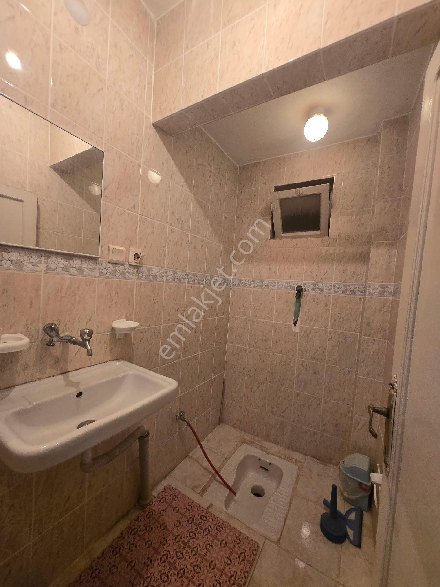 Müstakil 3+1 Bahçeli - Görsel 17