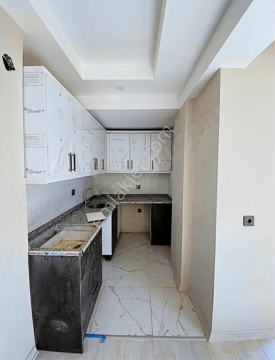 V. Aydoğmuş Mah Havuzlu Sıfır 2+1 - Görsel 18