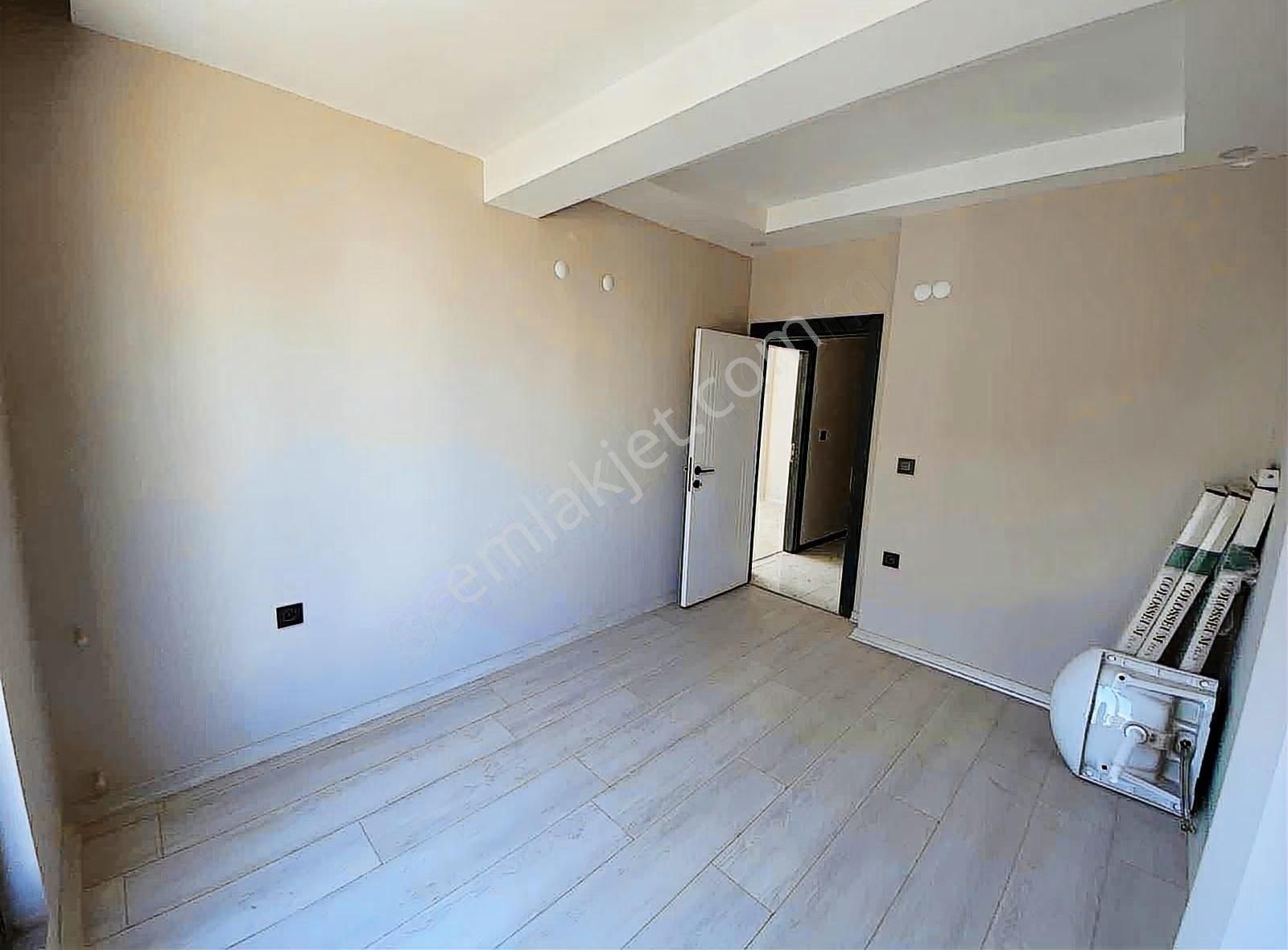 V. Aydoğmuş Mah Havuzlu Sıfır 2+1 - Görsel 25