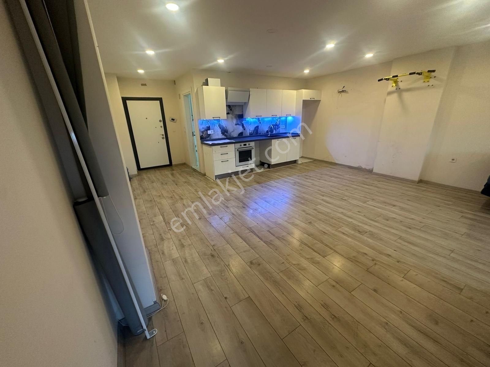 Armutalan Yeni Bina Cadde Üzeri Satılık Ofis/konut - Görsel 5