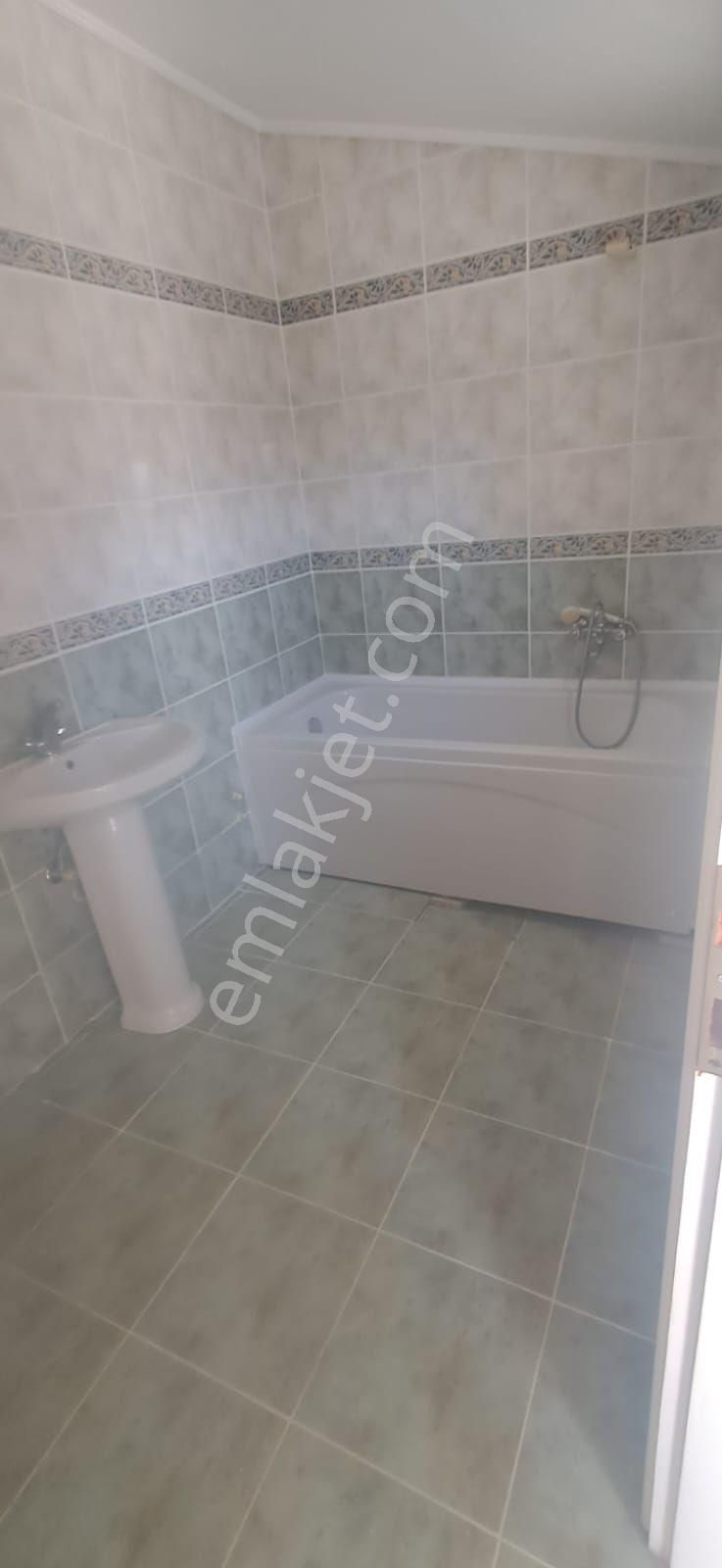 Kuşadası, Kadınlar Denizi Mah.de, Ortak Havuzlu Denize Yakın Sitede Villa - Görsel 19