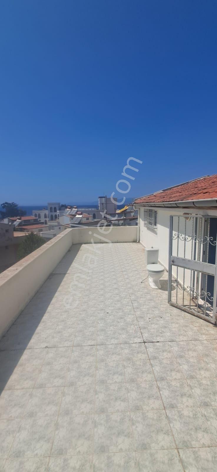 Kuşadası, Kadınlar Denizi Mah.de, Ortak Havuzlu Denize Yakın Sitede Villa - Görsel 7