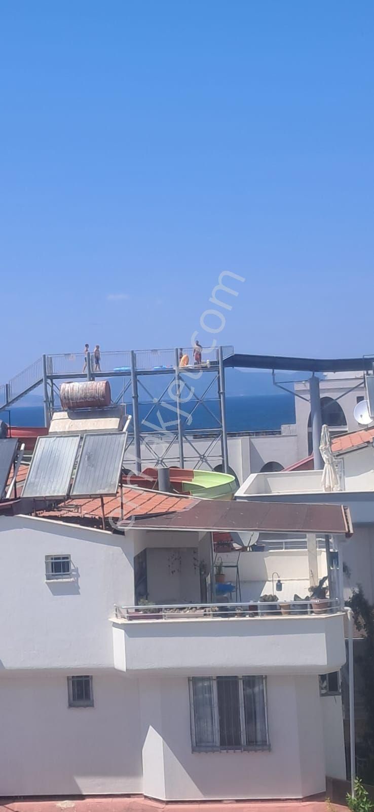 Kuşadası, Kadınlar Denizi Mah.de, Ortak Havuzlu Denize Yakın Sitede Villa - Görsel 2