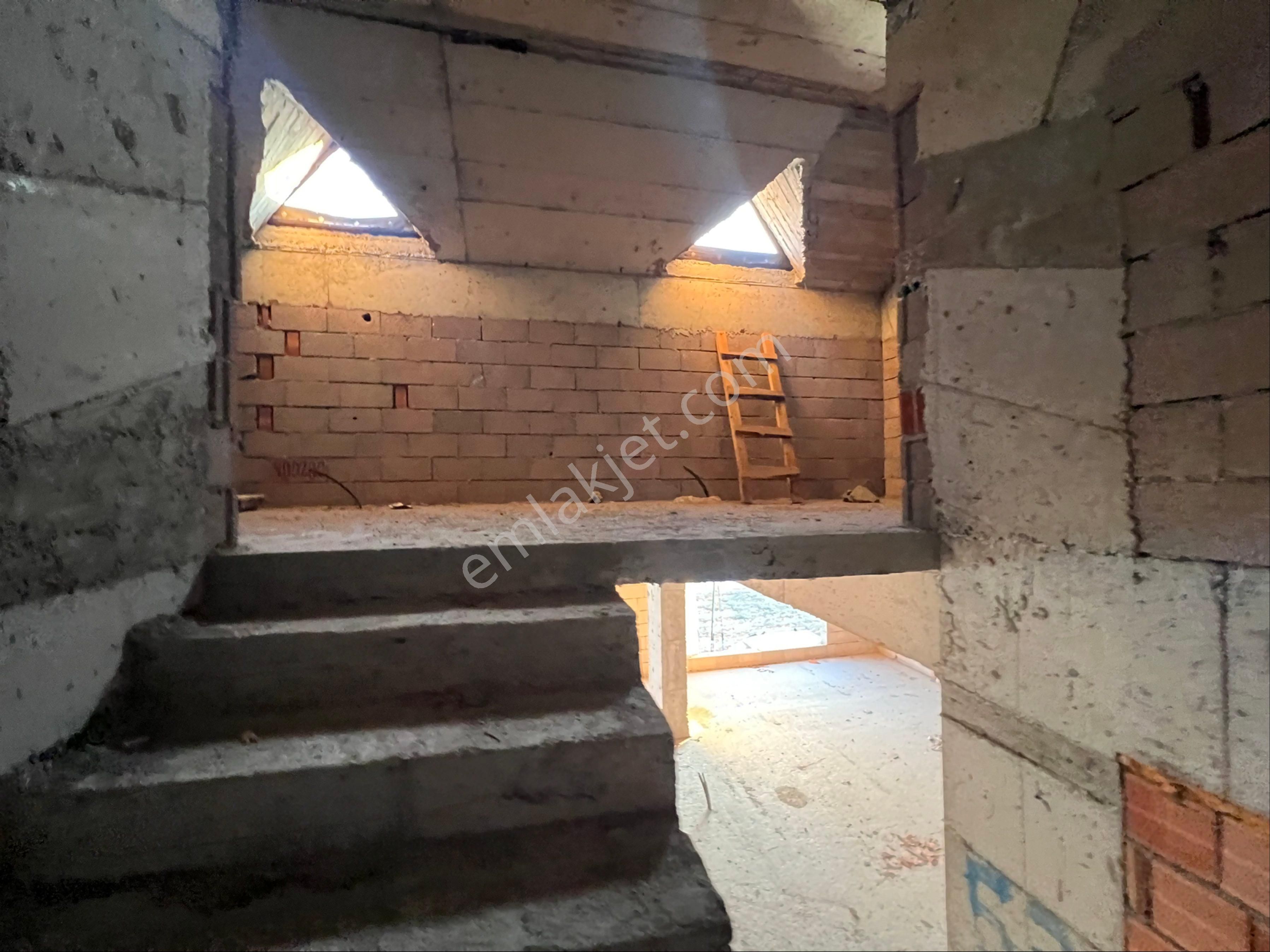 Güzelkent Mah Çift Parsel Kurumsal İşyerine Uygun Natamam Villa - Görsel 17