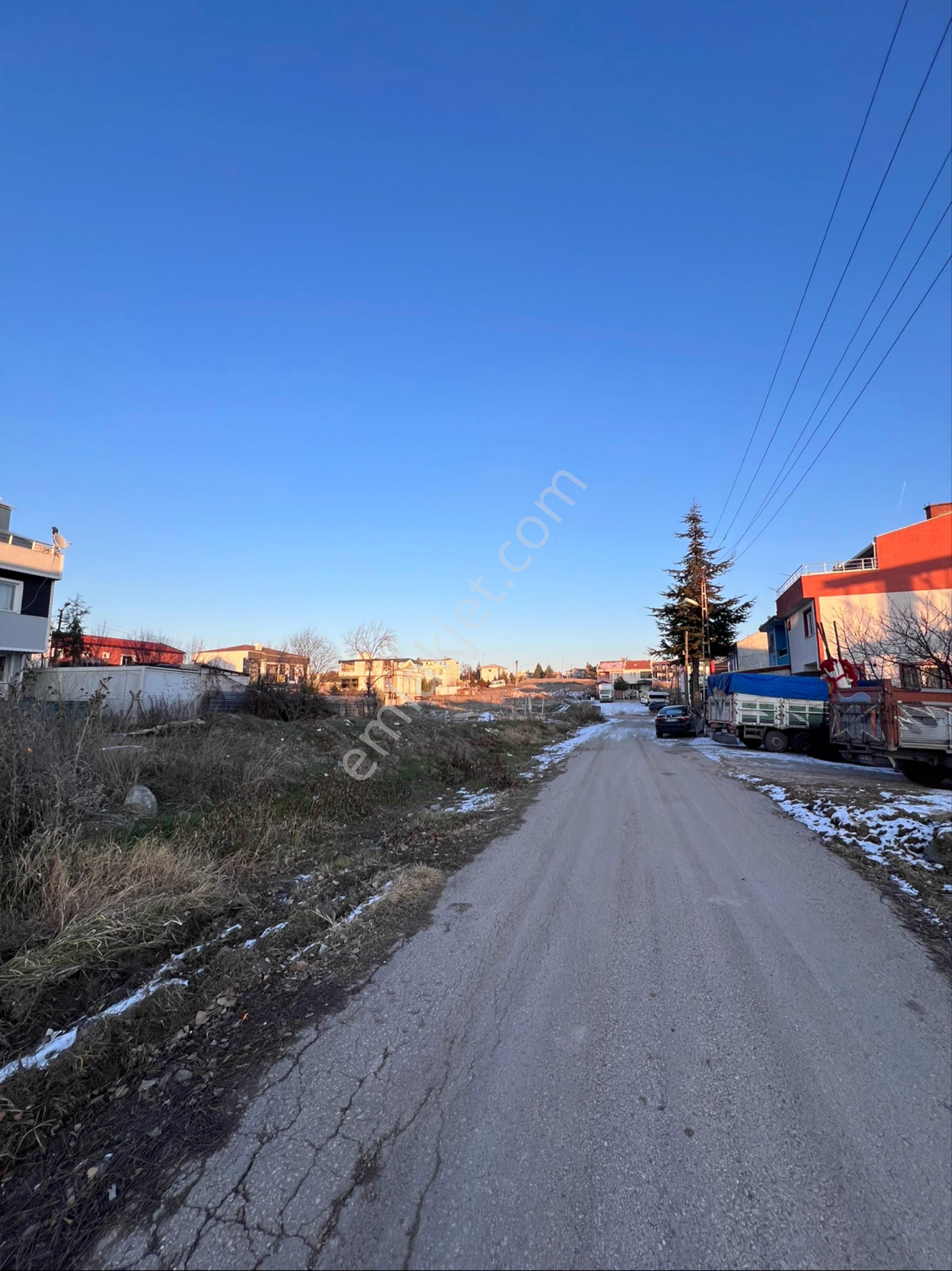 Güzelkent Mah Çift Parsel Kurumsal İşyerine Uygun Natamam Villa - Görsel 3
