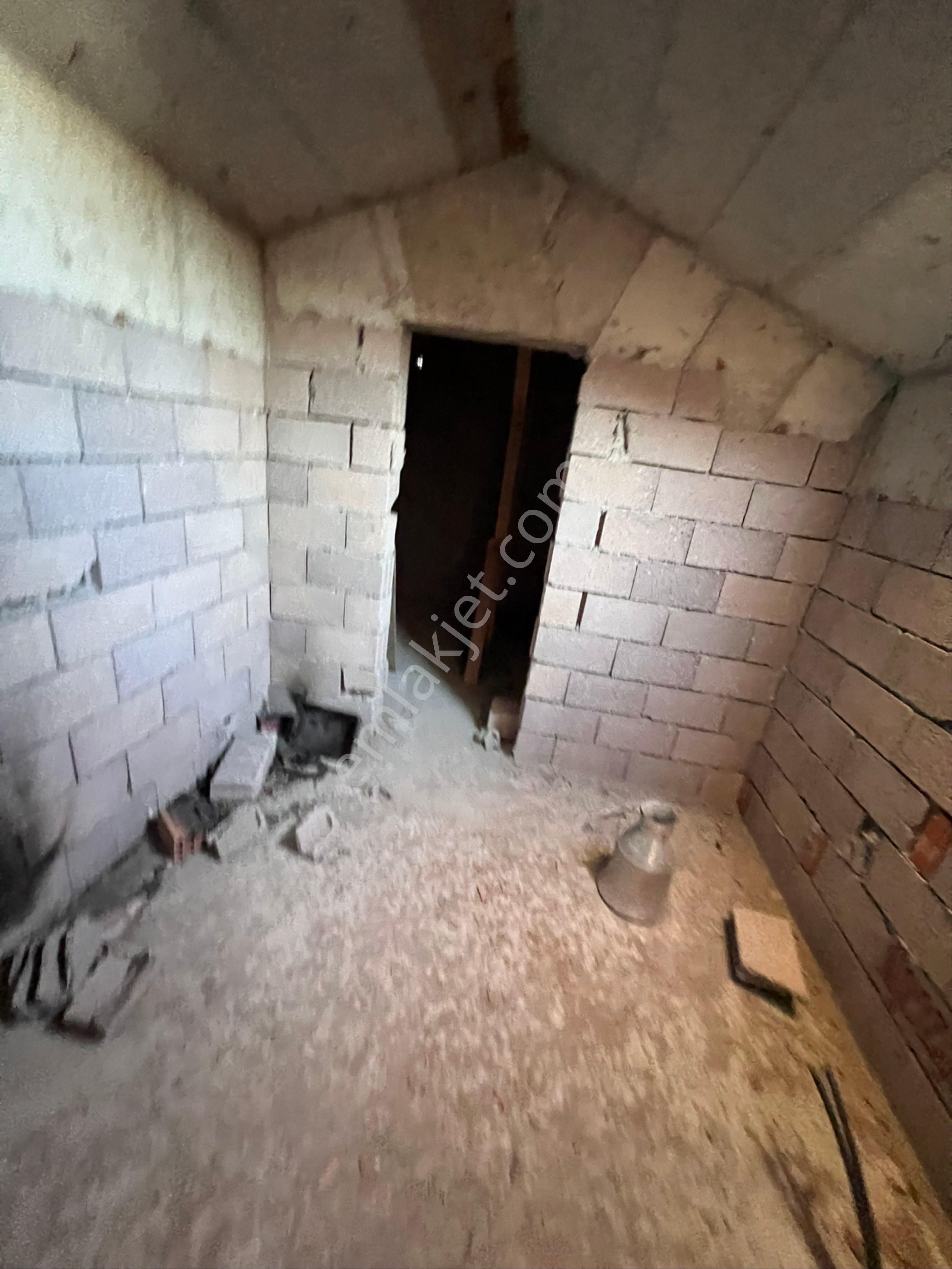 Güzelkent Mah Çift Parsel Kurumsal İşyerine Uygun Natamam Villa - Görsel 18