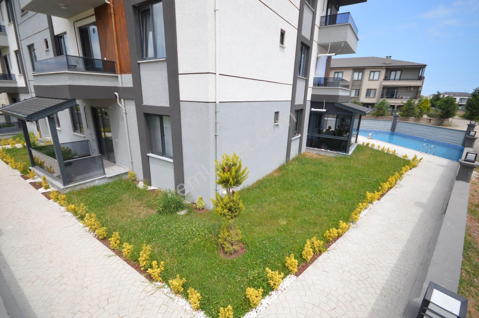 Karasu’da Havuzlu Sitede Modern Yapısı İle 2+1 Daire - Görsel 5
