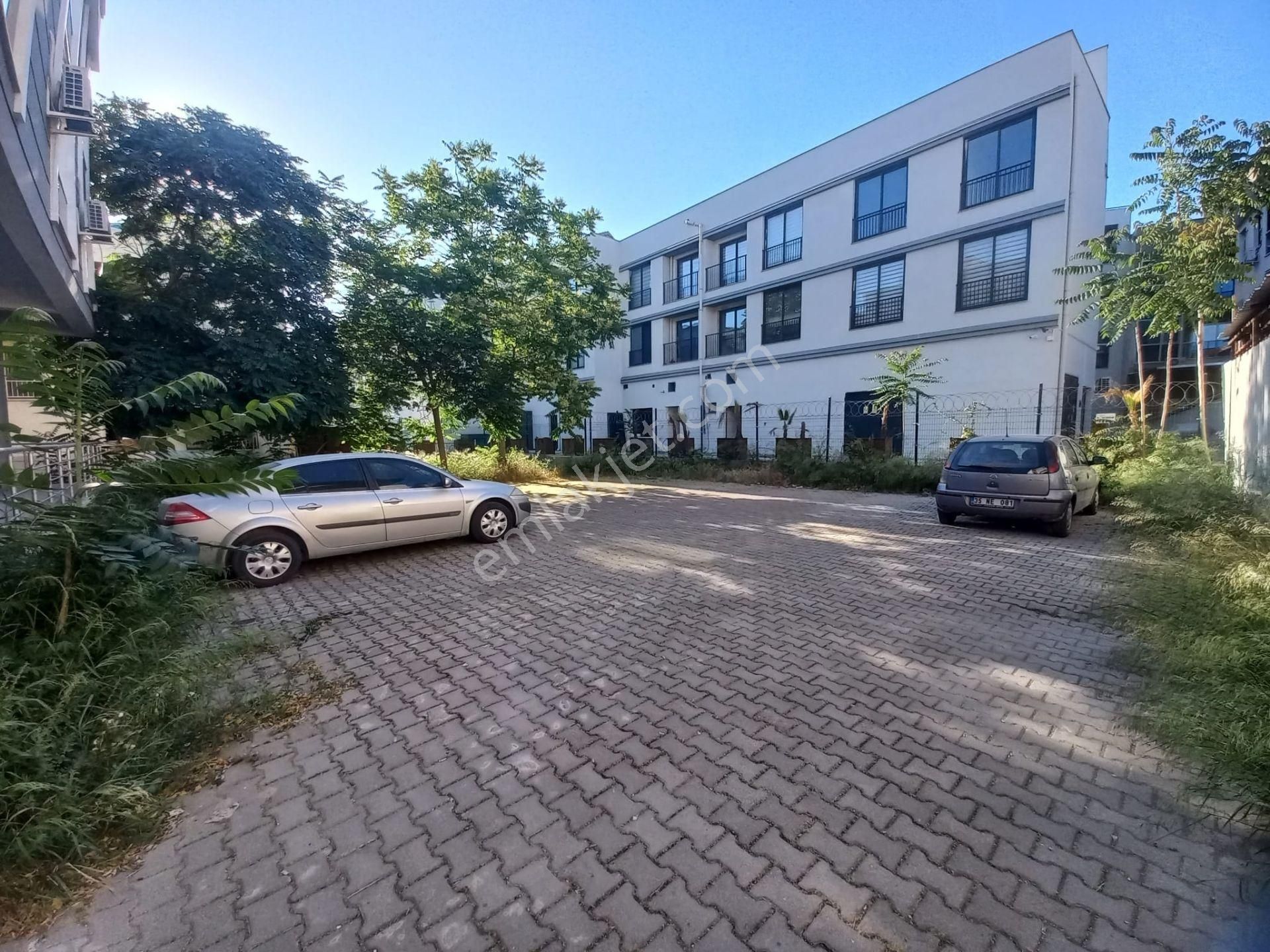 Bornova Stadyum Metro Yakınlarındayedi Yıllık Binada Bakımlı 1+1 Satılık Ticari Konut - Görsel 8