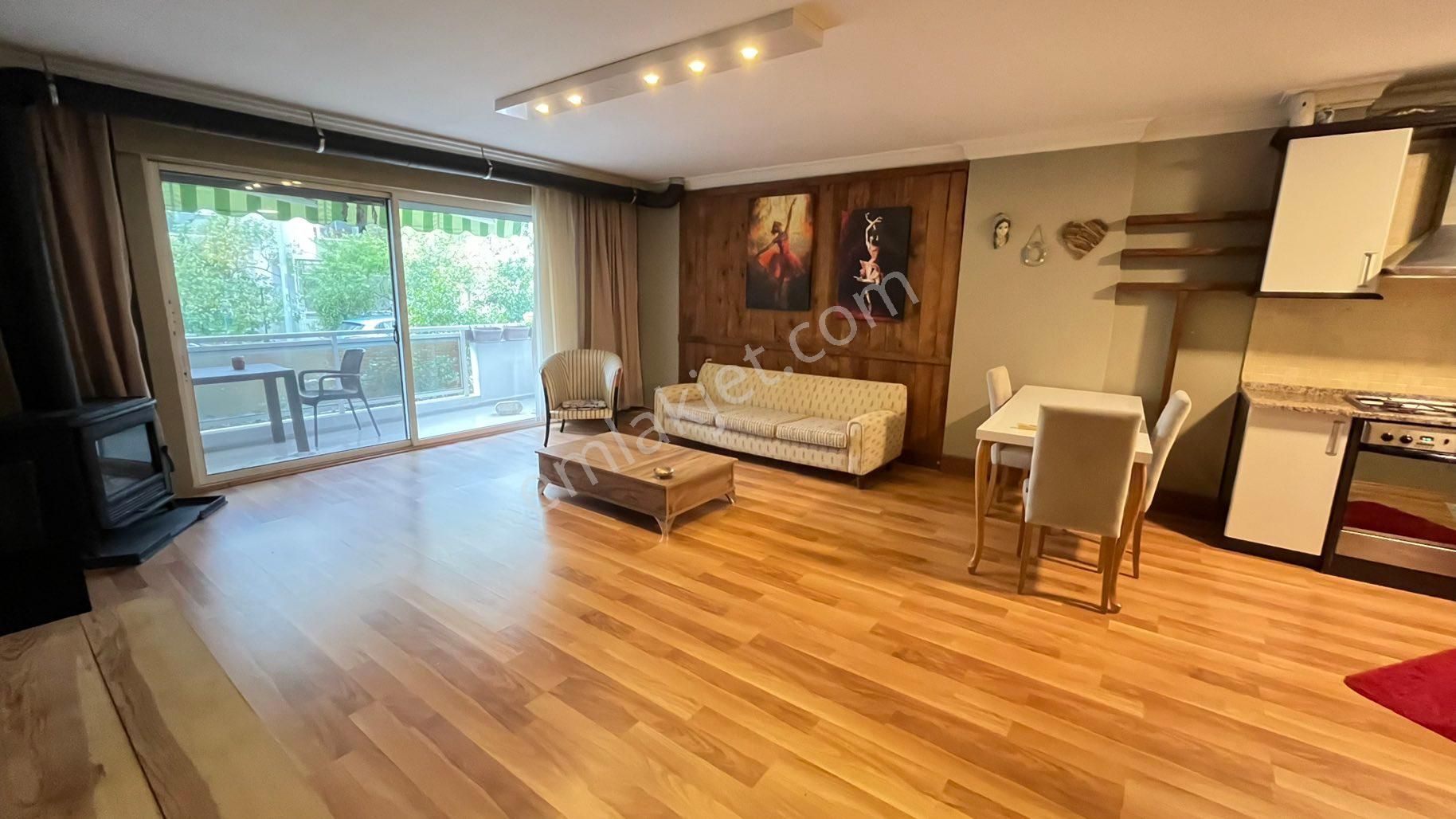 Armutalan Yunus Nadi Caddesinde Geniş 2+1 Eşyalı Daire Giriş Kat