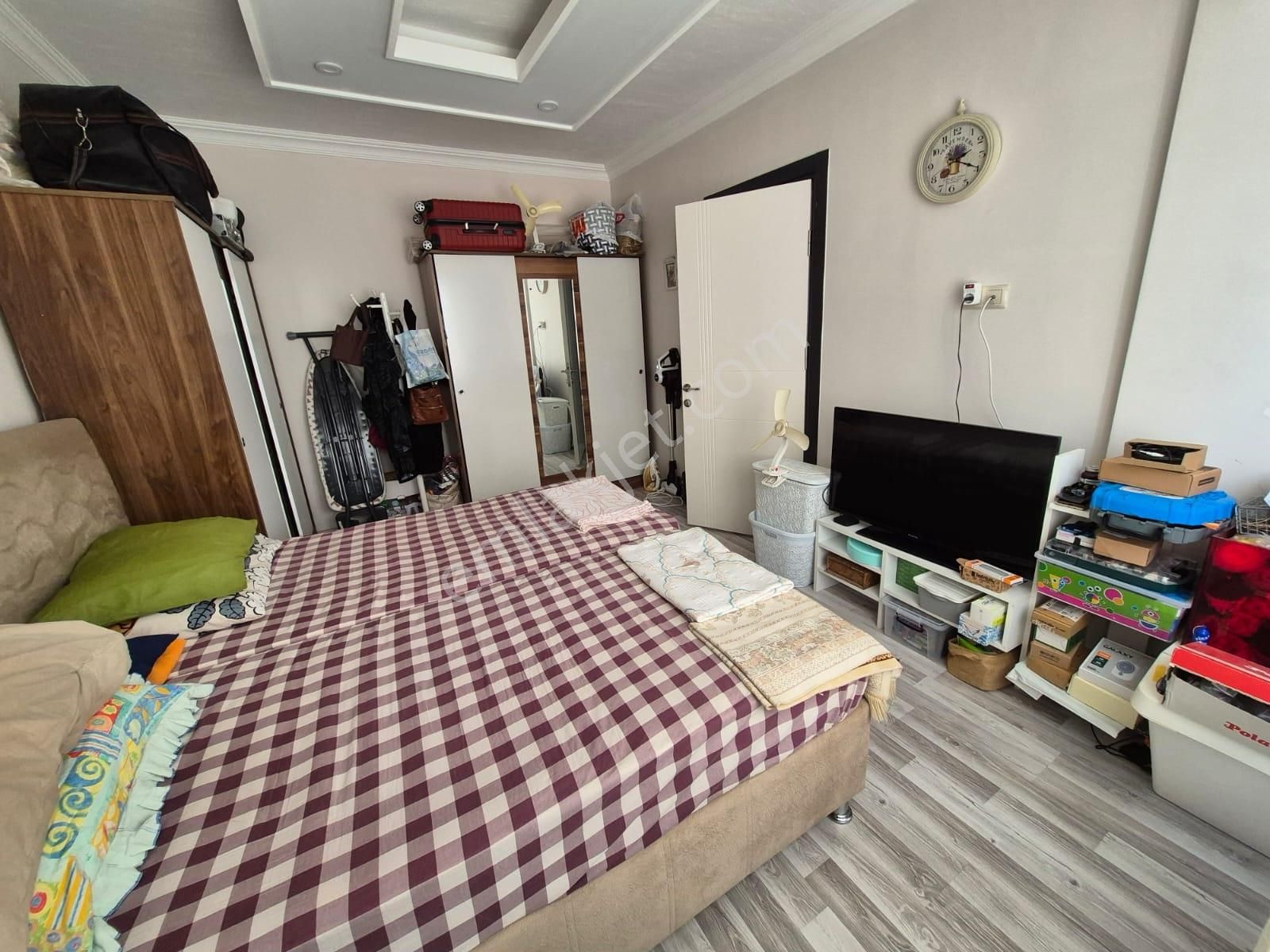 Stoptan Karaçalı Mahallesi Geniş Ara Kat 1+1 Satılık Daire - Görsel 8