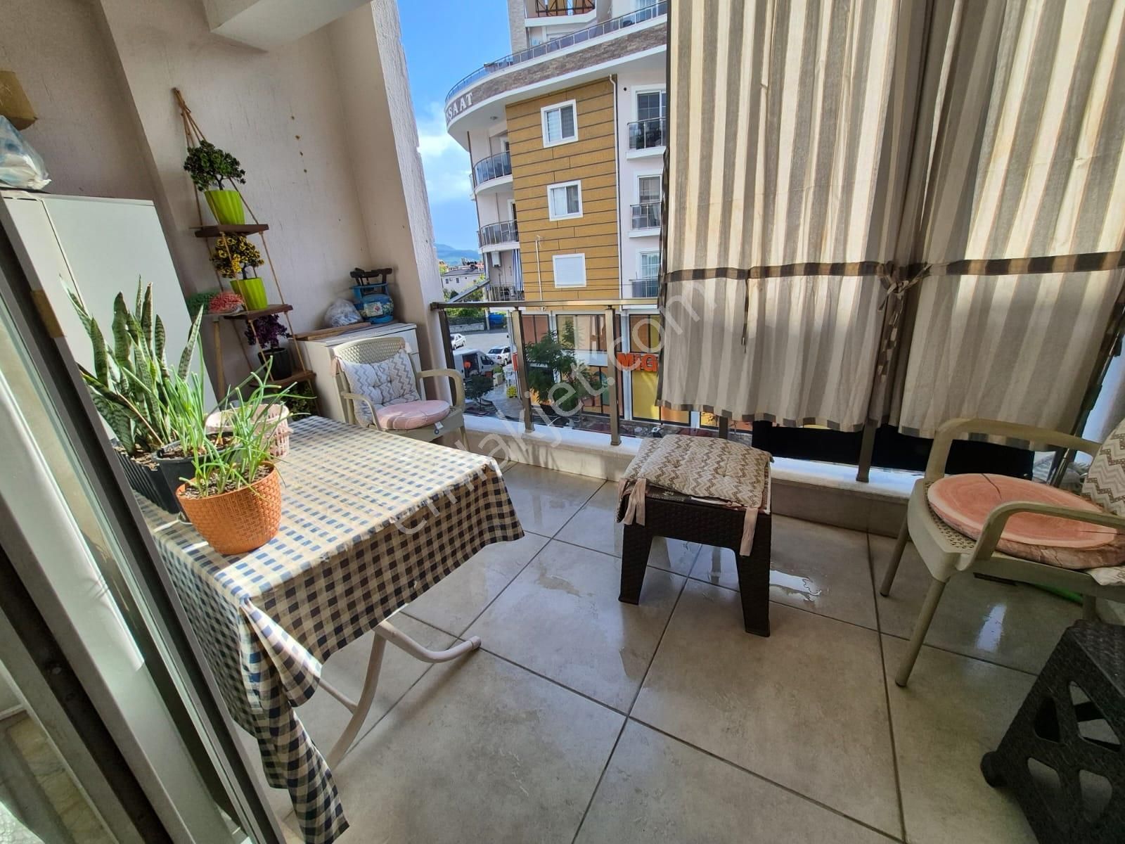 Stoptan Karaçalı Mahallesi Geniş Ara Kat 1+1 Satılık Daire - Görsel 7