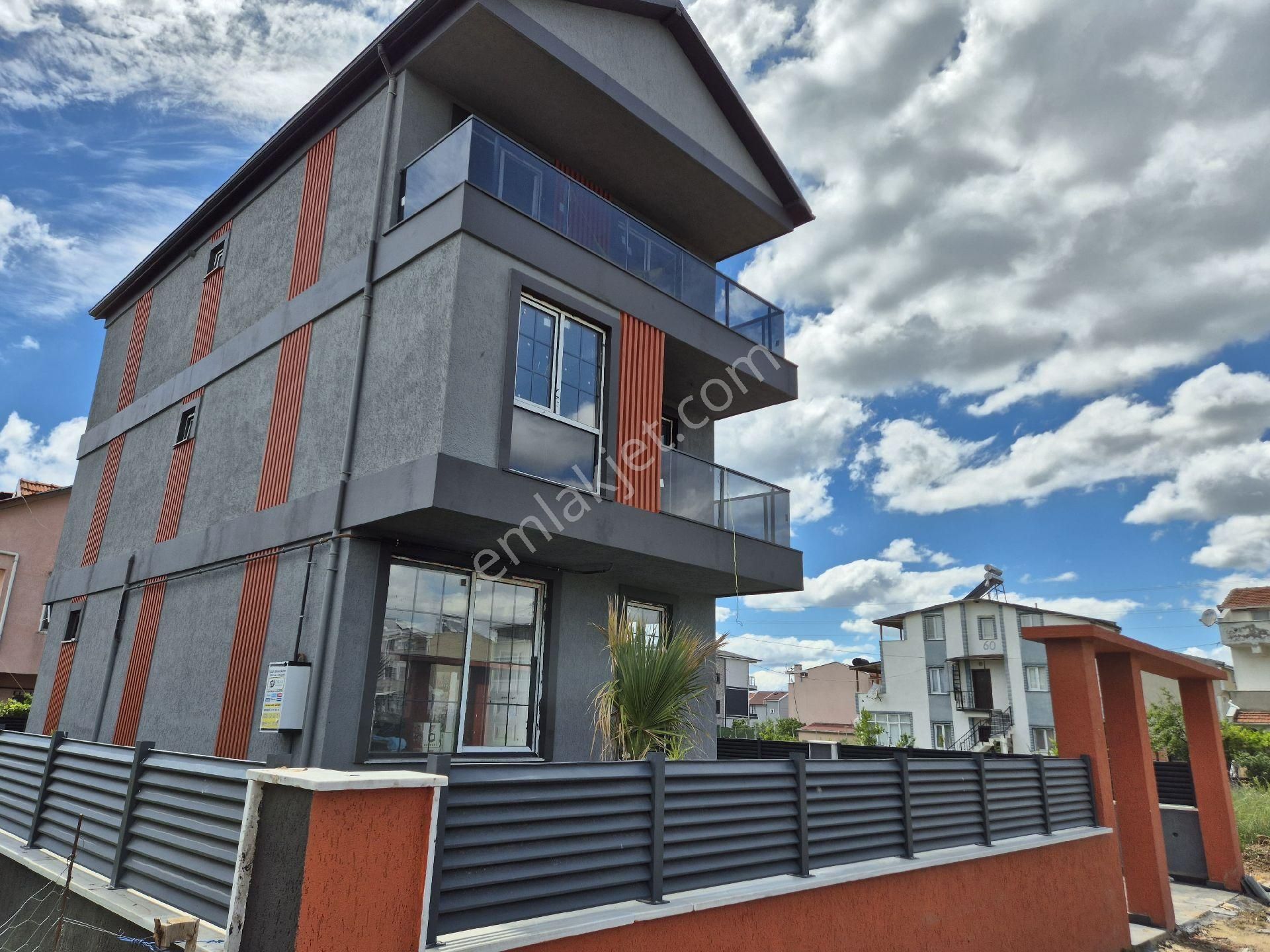 Kartallar'dan Büyük Bahçeli Merkezde L - Görsel 6