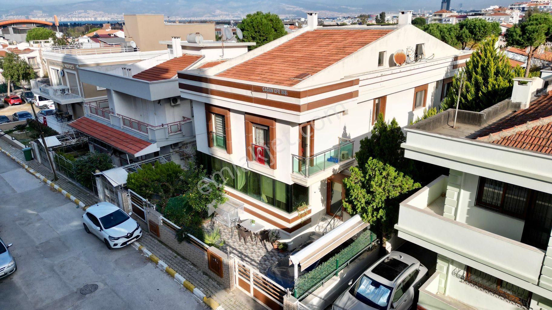 Balçova Korutürk ‘te Satılık 7+1 Bahçeli Villa - Görsel 3