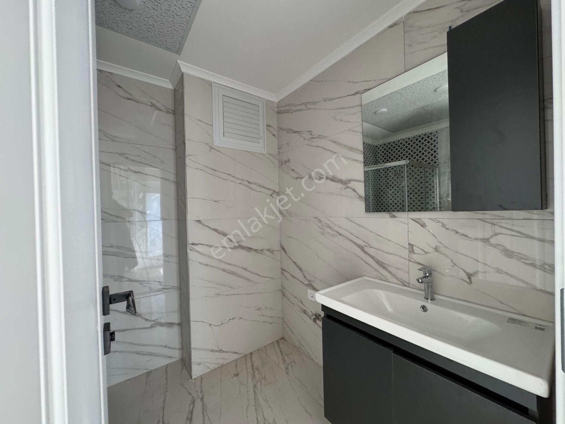 Trabzon Üniversite Mahallesi Zirve Sitesi 1+1 Kiralık Konut - Görsel 24