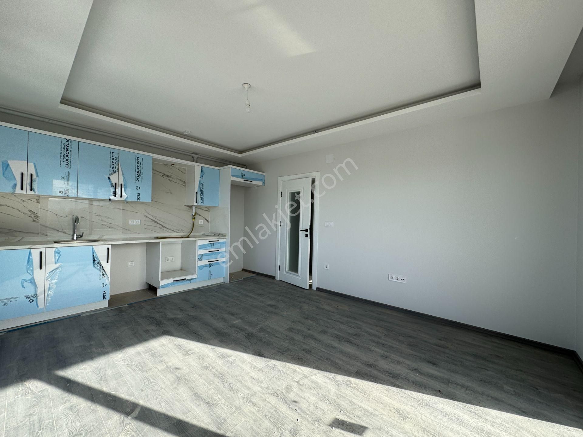 Trabzon Üniversite Mahallesi Zirve Sitesi 1+1 Kiralık Konut - Görsel 13