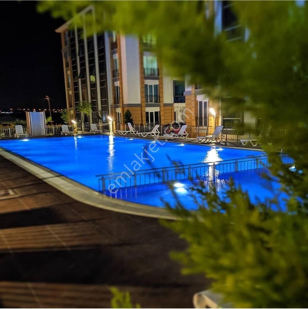 Silivri Mimar Sinan Havuz Manzaralı 2+1 Rose Garden - Görsel 8