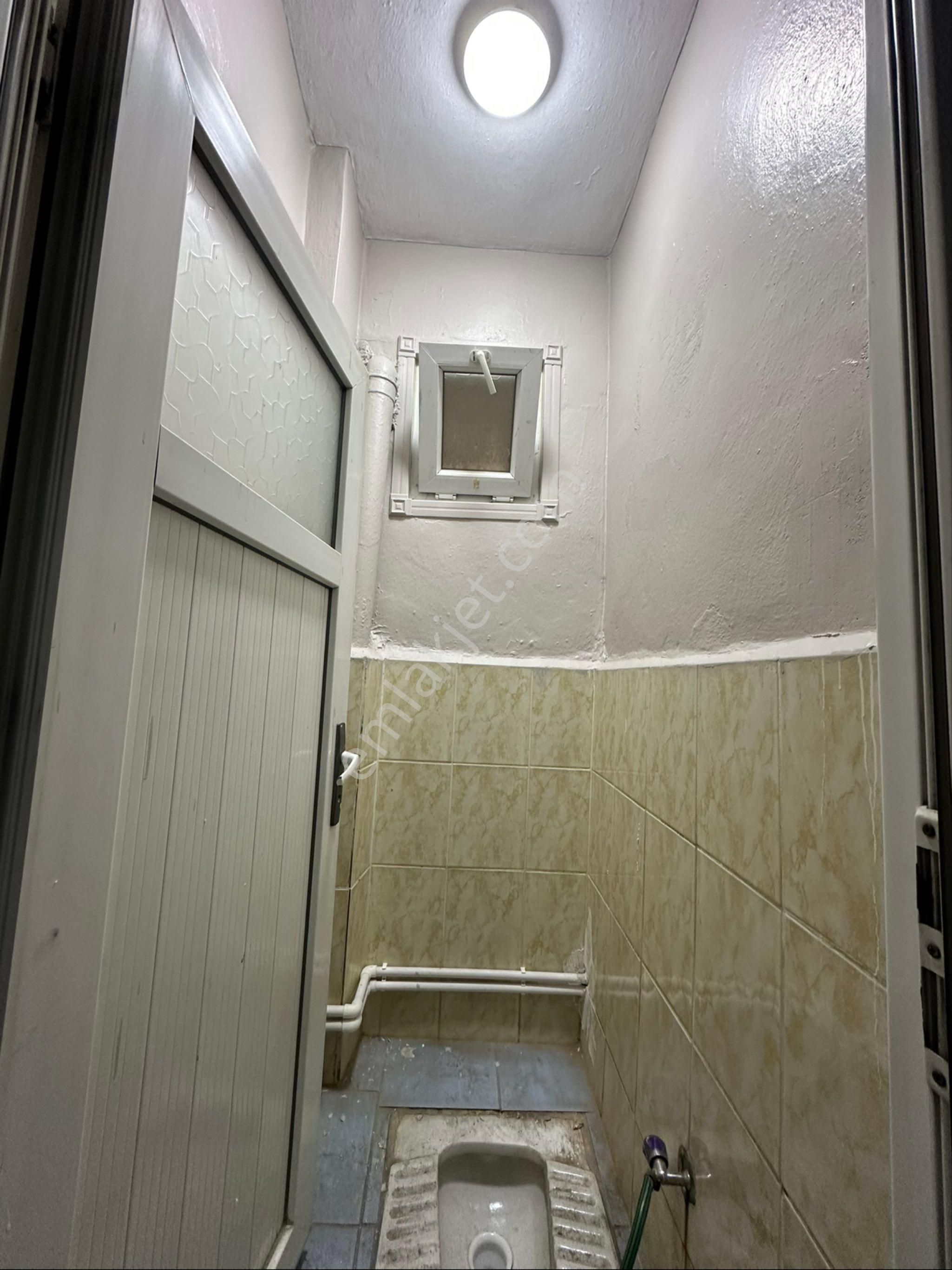 Uğurmumcu Tramvaya Yakın Kiralık Giriş Kat - Görsel 6