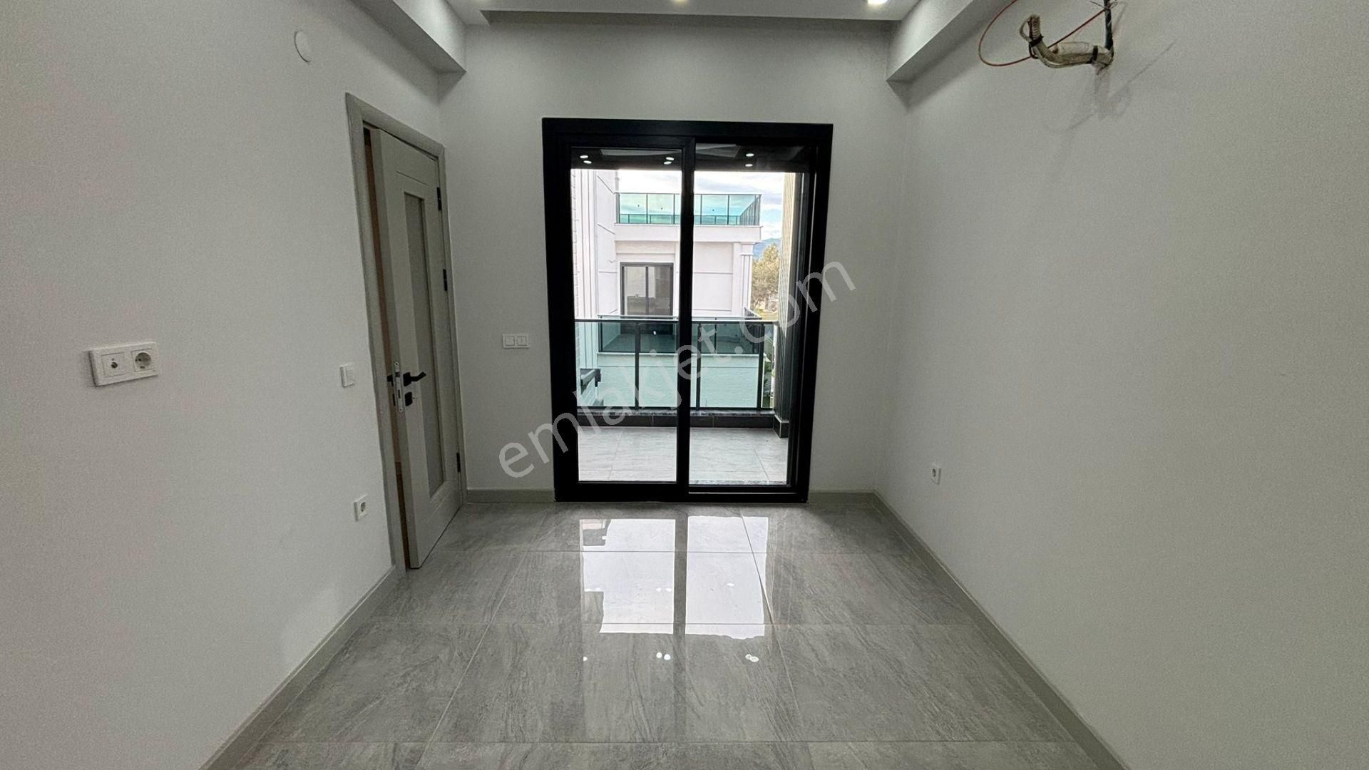 Güre Tahtakuşlar’da Emsalsiz! Deniz Manzaralı, 355 M² Arsada, Özel Havuzlu Ultra Lüks Müstakil Villa - Görsel 24