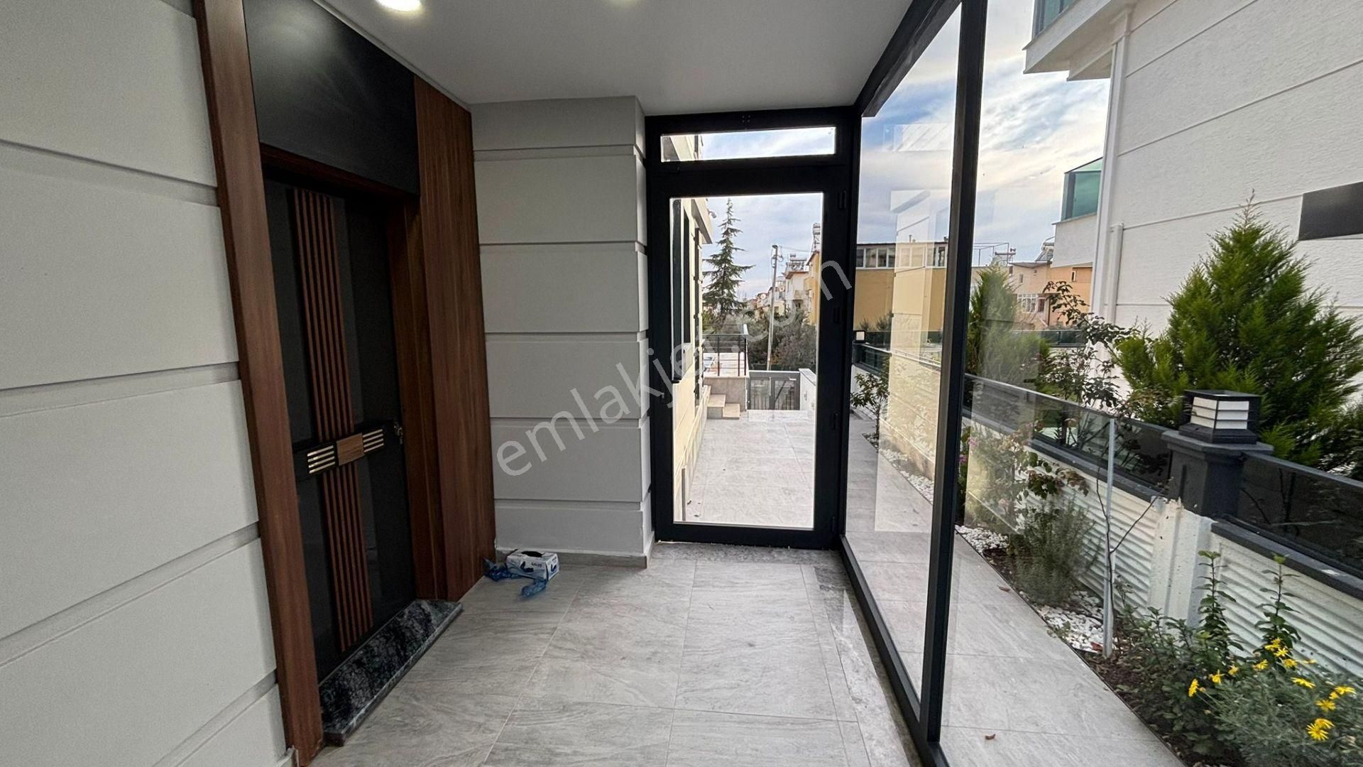 Güre Tahtakuşlar’da Emsalsiz! Deniz Manzaralı, 355 M² Arsada, Özel Havuzlu Ultra Lüks Müstakil Villa - Görsel 9