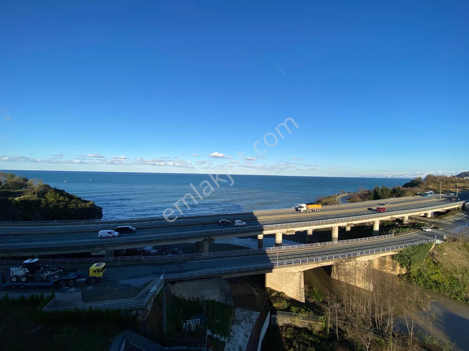 Trabzon Arsin'de Satılık 2+1 Eşyalı Rezidans Daire - Görsel 11