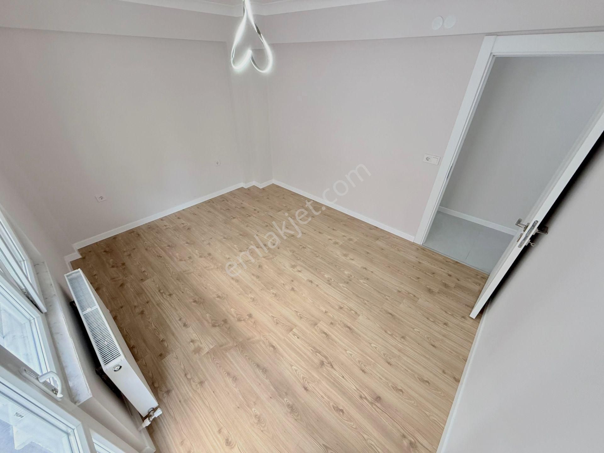 Parla'dan Lüks Tasarım Ön Cephe Ara Kat Satılık 3+1 Daire - Görsel 15