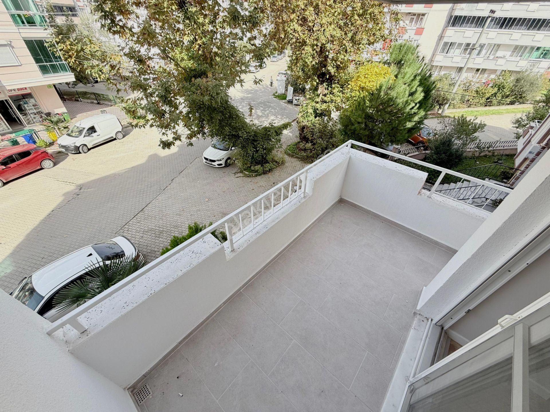Parla'dan Lüks Tasarım Ön Cephe Ara Kat Satılık 3+1 Daire - Görsel 27
