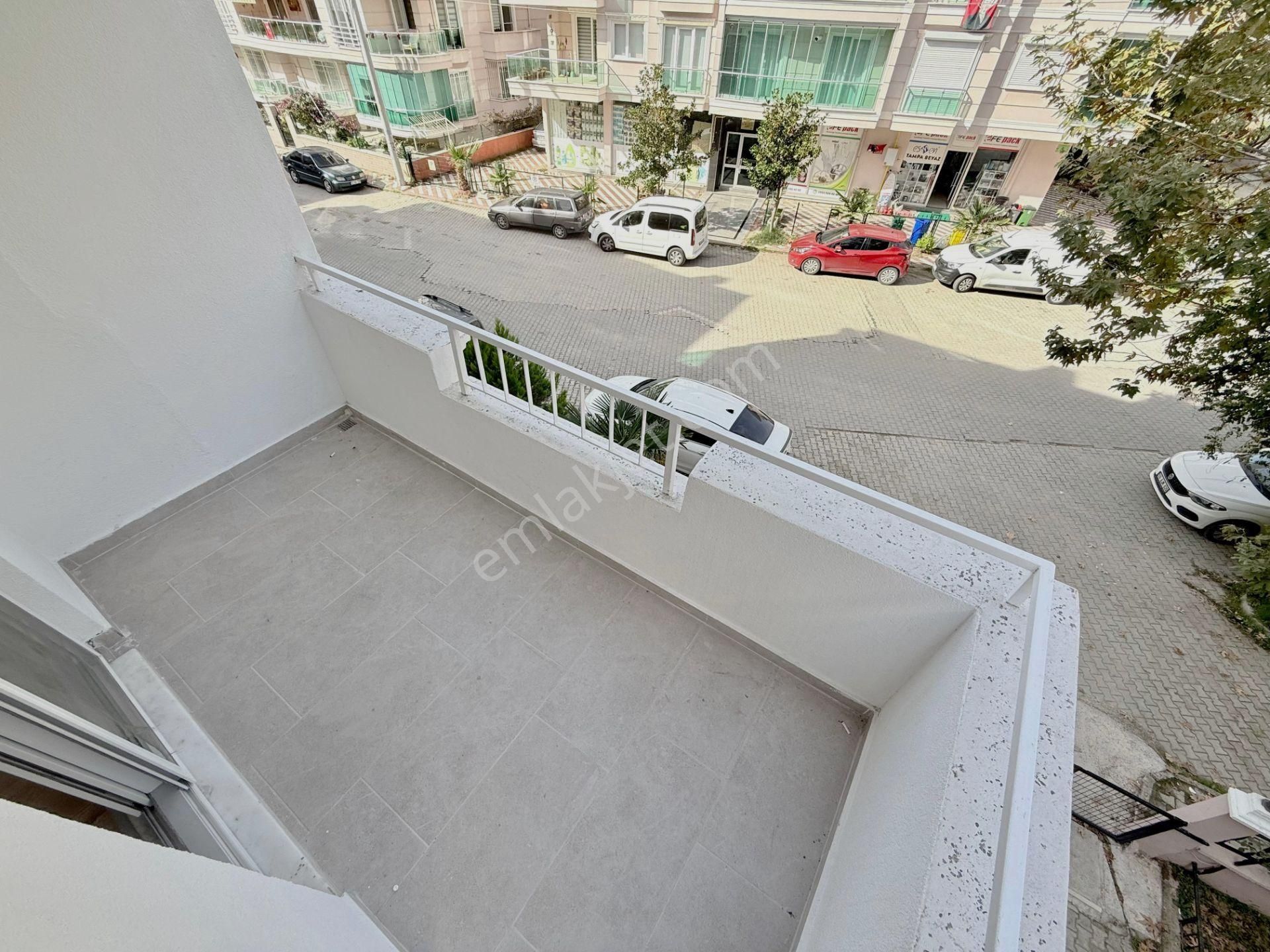 Parla'dan Lüks Tasarım Ön Cephe Ara Kat Satılık 3+1 Daire - Görsel 16