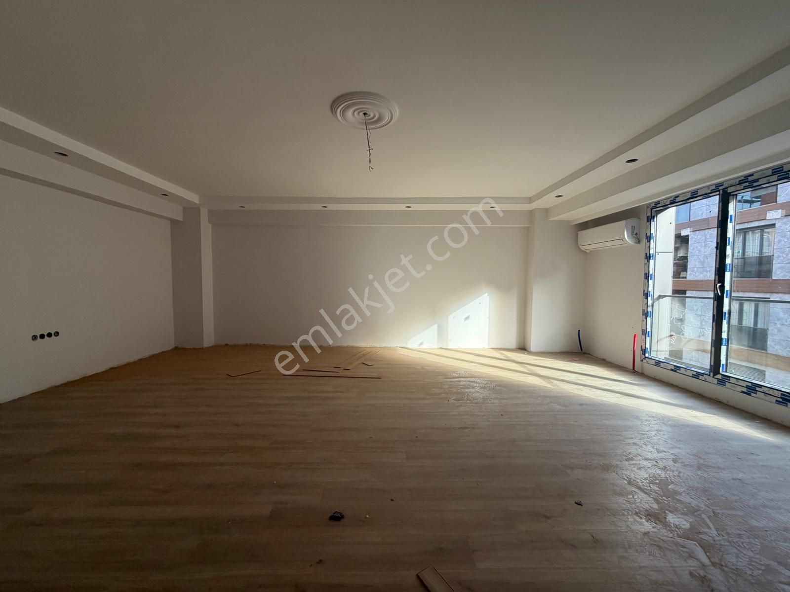 Bahçelievler Merkez'de Sıfır Binada 3+1 Geniş Ara Kat Daire - Görsel 3