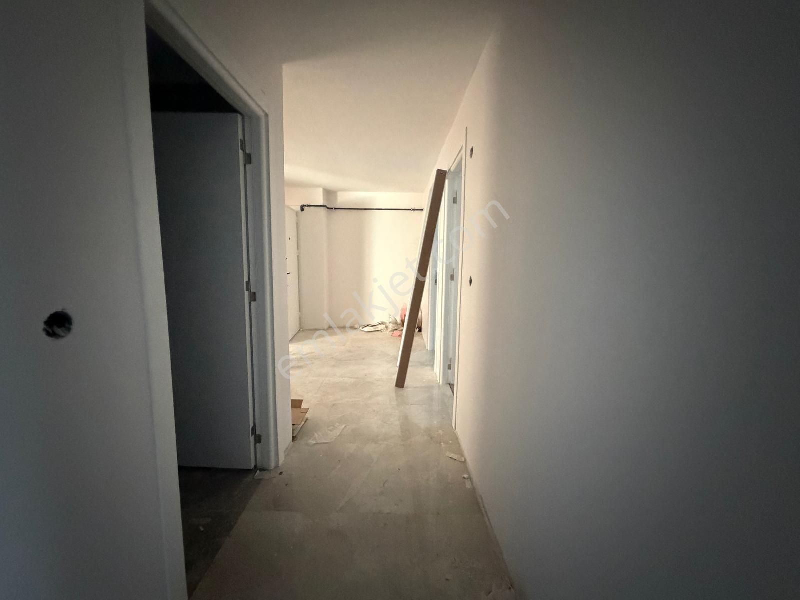 Bahçelievler Merkez'de Sıfır Binada 3+1 Geniş Ara Kat Daire - Görsel 22