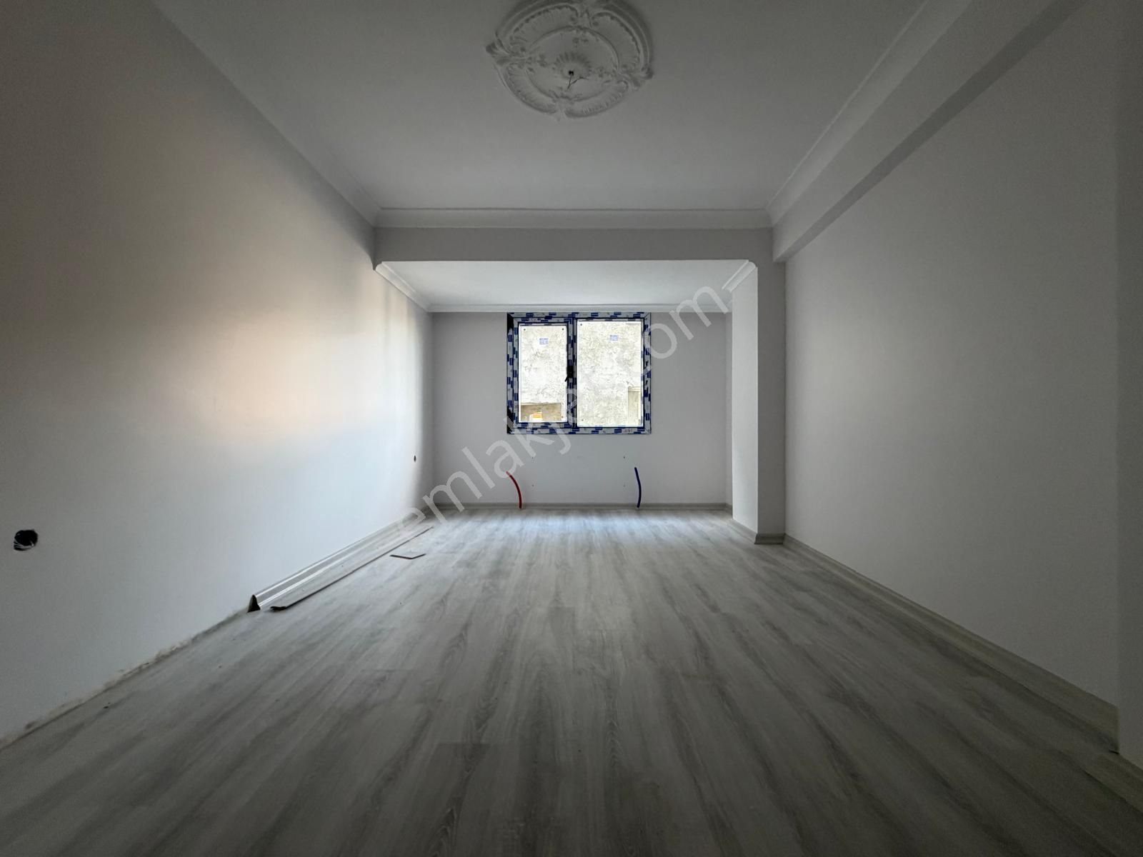 Bahçelievler Merkez'de Sıfır Binada 3+1 Geniş Ara Kat Daire - Görsel 8